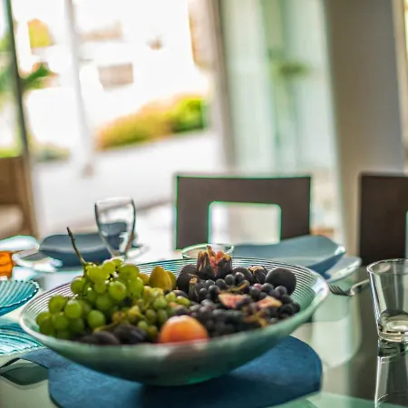Villa Mar Lela Villa *